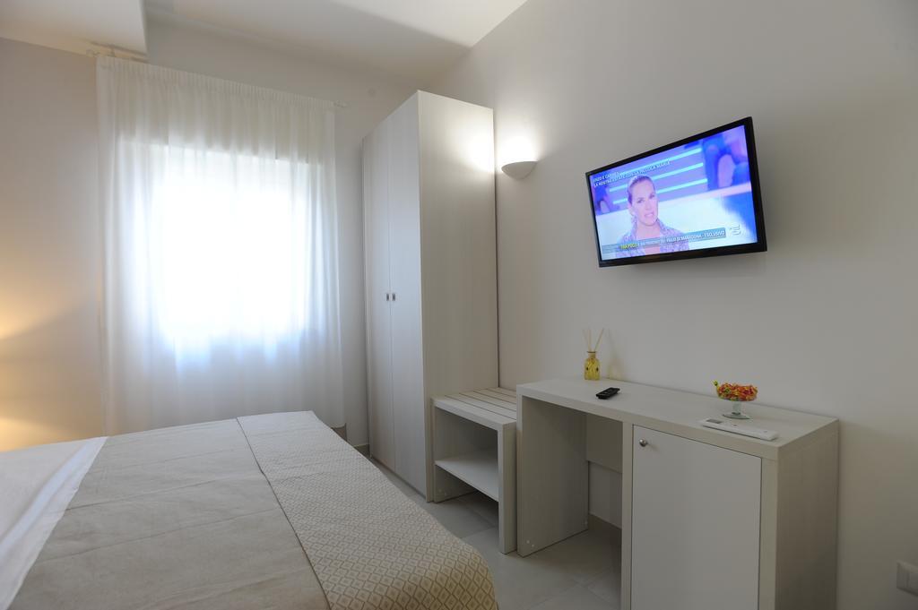 Filo Di Vento Hotel Porto Cesareo Exterior foto