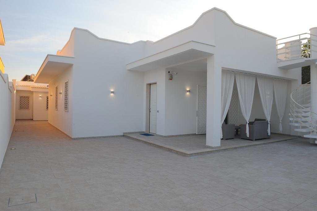 Filo Di Vento Hotel Porto Cesareo Exterior foto